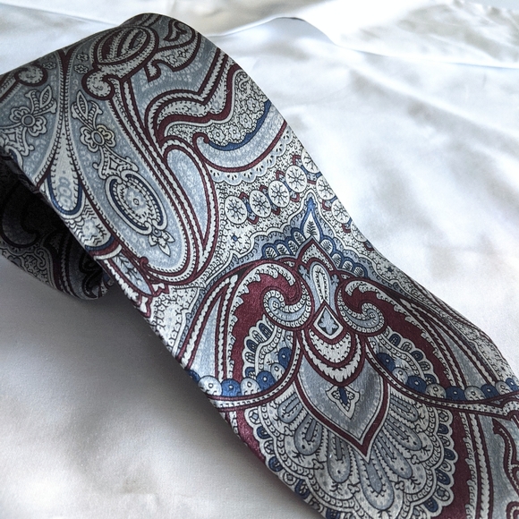 Davidsons of Virginia Silk Necktie - Picture 2 of 11